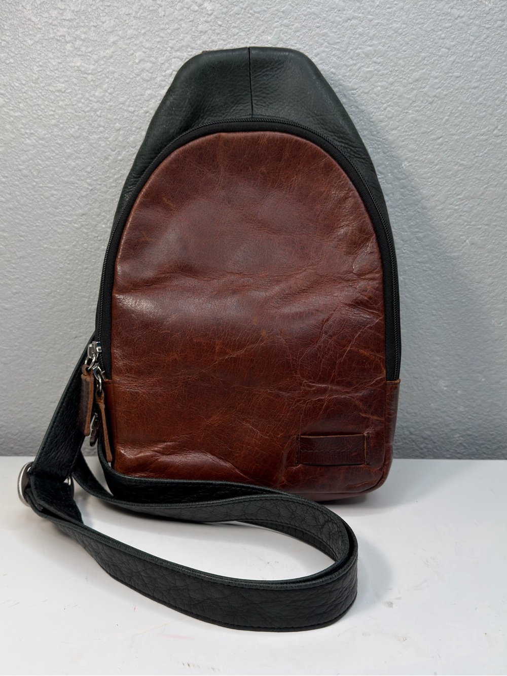 EUC Osgoode Marley Cyrus Leather Sling Bag Crossbody Backpack Brown Black Travel